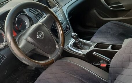 Opel Insignia II рестайлинг, 2011 год, 700 000 рублей, 3 фотография