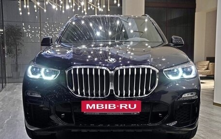 BMW X5, 2019 год, 7 950 000 рублей, 2 фотография