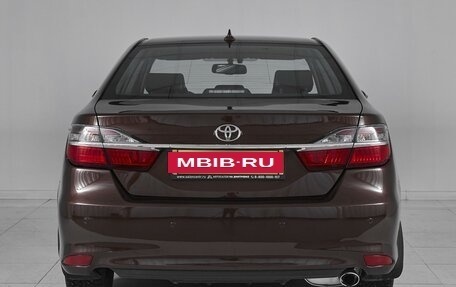Toyota Camry, 2017 год, 1 795 000 рублей, 5 фотография