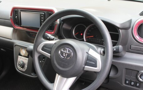 Toyota Passo III, 2017 год, 1 080 000 рублей, 13 фотография