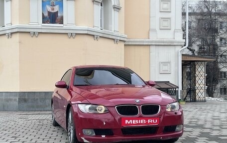 BMW 3 серия, 2007 год, 1 050 000 рублей, 2 фотография