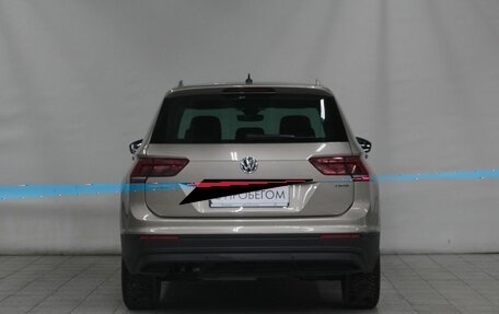 Volkswagen Tiguan II, 2019 год, 3 390 000 рублей, 6 фотография