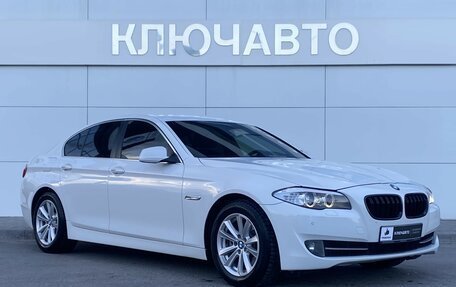 BMW 5 серия, 2013 год, 2 109 000 рублей, 3 фотография