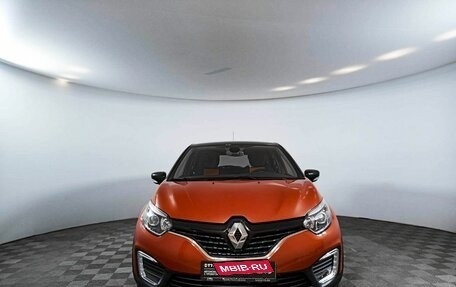 Renault Kaptur I рестайлинг, 2017 год, 2 190 000 рублей, 2 фотография