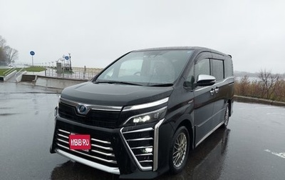 Toyota Voxy III, 2019 год, 2 800 000 рублей, 1 фотография