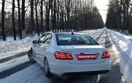 Mercedes-Benz E-Класс, 2011 год, 2 190 000 рублей, 2 фотография