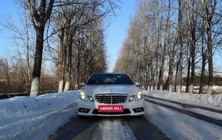 Mercedes-Benz E-Класс, 2011 год, 2 190 000 рублей, 5 фотография