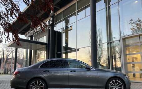 Mercedes-Benz E-Класс, 2022 год, 6 595 000 рублей, 2 фотография