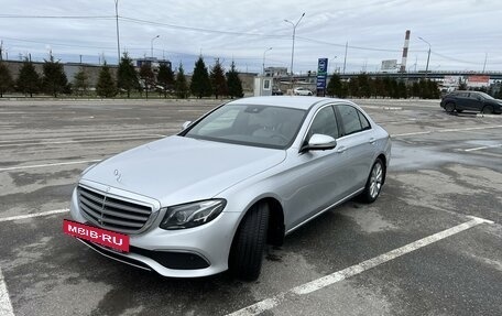 Mercedes-Benz E-Класс, 2017 год, 4 320 000 рублей, 2 фотография