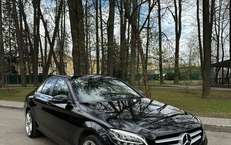 Mercedes-Benz C-Класс, 2018 год, 2 900 000 рублей, 2 фотография