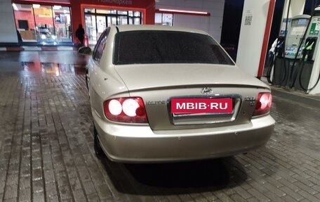 Hyundai Sonata IV рестайлинг, 2005 год, 550 000 рублей, 2 фотография