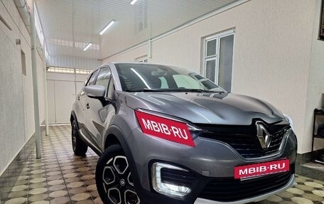 Renault Kaptur I рестайлинг, 2022 год, 1 888 000 рублей, 10 фотография