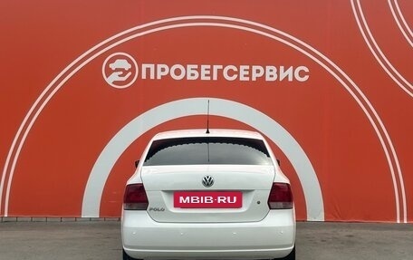 Volkswagen Polo VI (EU Market), 2011 год, 850 000 рублей, 6 фотография