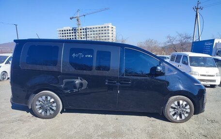 Hyundai Staria, 2021 год, 5 250 000 рублей, 3 фотография