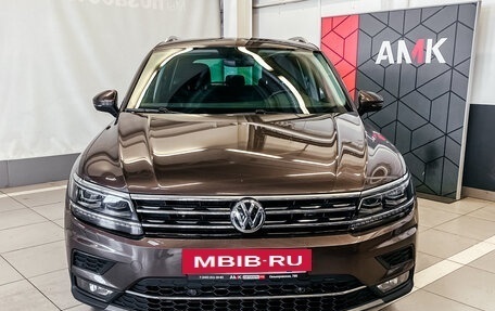 Volkswagen Tiguan II, 2018 год, 3 089 670 рублей, 3 фотография