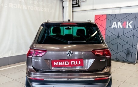Volkswagen Tiguan II, 2018 год, 3 089 670 рублей, 9 фотография