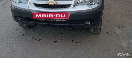 Chevrolet Niva I рестайлинг, 2011 год, 660 000 рублей, 2 фотография