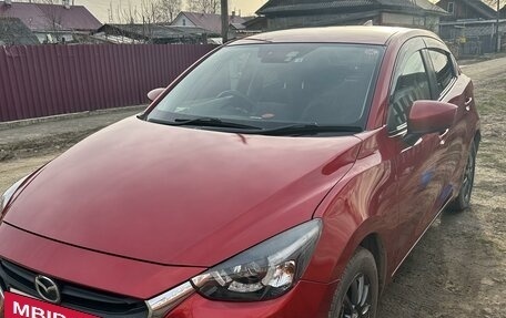 Mazda Demio IV, 2016 год, 1 300 000 рублей, 4 фотография