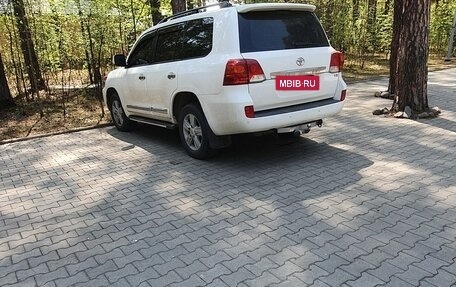 Toyota Land Cruiser 200, 2012 год, 4 300 000 рублей, 3 фотография