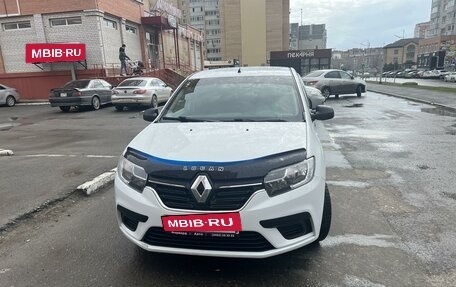 Renault Logan II, 2018 год, 799 000 рублей, 3 фотография