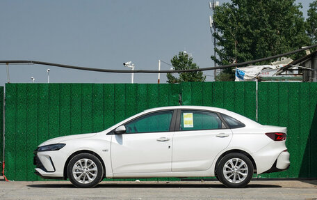 Chevrolet Monza, 2024 год, 1 600 000 рублей, 3 фотография