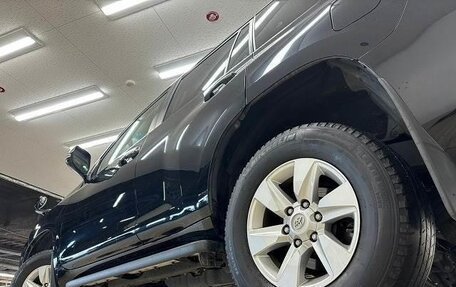Toyota Land Cruiser Prado 150 рестайлинг 2, 2020 год, 3 790 005 рублей, 6 фотография