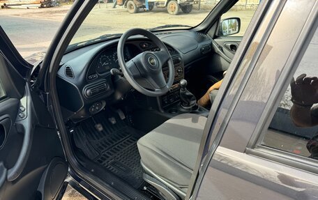 Chevrolet Niva I рестайлинг, 2018 год, 1 150 000 рублей, 3 фотография