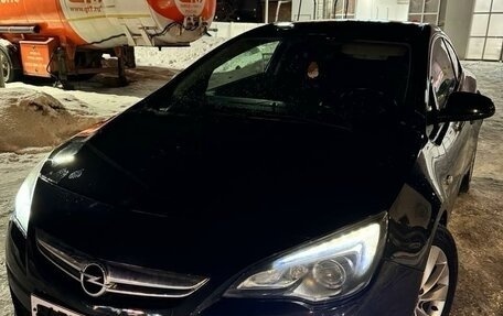 Opel Astra J, 2012 год, 980 000 рублей, 2 фотография