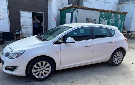 Opel Astra J, 2013 год, 1 200 000 рублей, 4 фотография