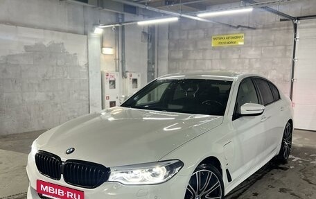 BMW 5 серия, 2019 год, 3 790 000 рублей, 3 фотография