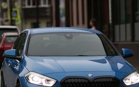 BMW 1 серия, 2020 год, 3 290 000 рублей, 11 фотография