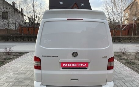 Volkswagen Transporter T5 рестайлинг, 2011 год, 1 950 000 рублей, 10 фотография