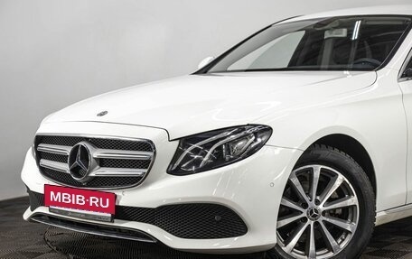 Mercedes-Benz E-Класс, 2017 год, 2 697 070 рублей, 3 фотография