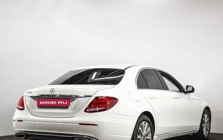 Mercedes-Benz E-Класс, 2017 год, 2 697 070 рублей, 6 фотография