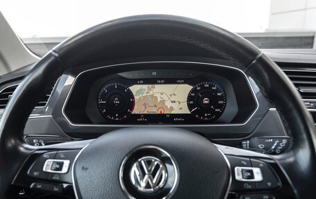 Volkswagen Tiguan II, 2017 год, 3 099 000 рублей, 13 фотография