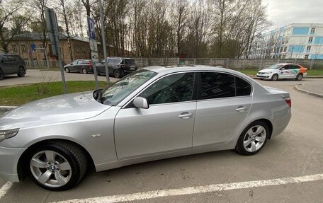 BMW 5 серия, 2005 год, 970 000 рублей, 3 фотография