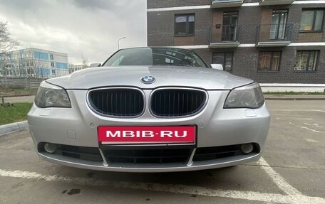 BMW 5 серия, 2005 год, 970 000 рублей, 16 фотография