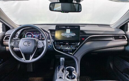 Toyota Camry, 2023 год, 4 700 000 рублей, 13 фотография