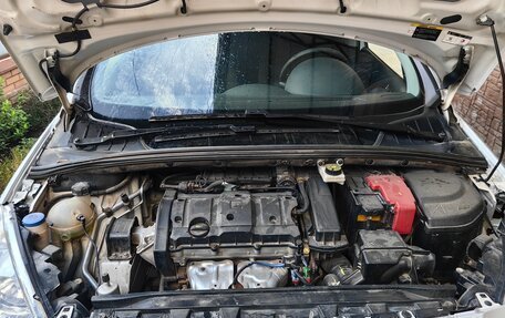 Peugeot 408 I рестайлинг, 2012 год, 850 000 рублей, 4 фотография