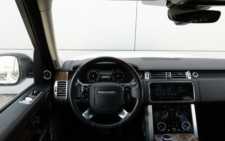 Land Rover Range Rover IV рестайлинг, 2018 год, 7 499 000 рублей, 14 фотография