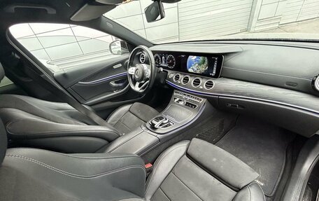 Mercedes-Benz E-Класс, 2018 год, 3 769 000 рублей, 9 фотография