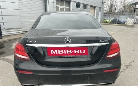 Mercedes-Benz E-Класс, 2018 год, 3 769 000 рублей, 6 фотография