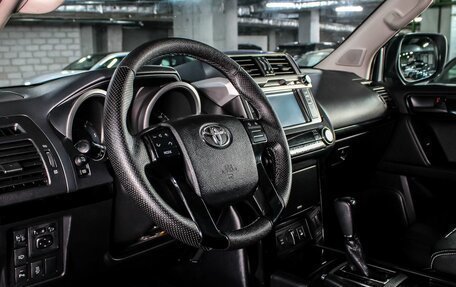 Toyota Land Cruiser Prado 150 рестайлинг 2, 2016 год, 3 659 000 рублей, 7 фотография