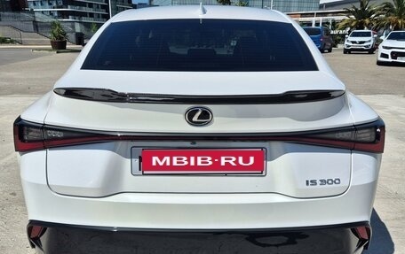 Lexus IS III, 2022 год, 5 080 000 рублей, 15 фотография
