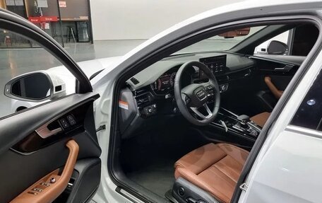 Audi A4, 2020 год, 2 000 000 рублей, 9 фотография