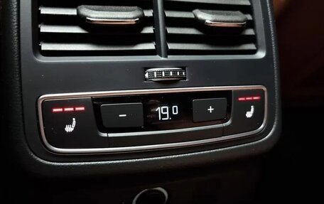 Audi A4, 2020 год, 2 000 000 рублей, 16 фотография
