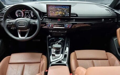 Audi A4, 2020 год, 2 000 000 рублей, 10 фотография