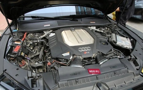 Audi RS 7, 2021 год, 13 920 000 рублей, 17 фотография