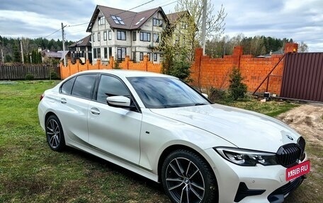 BMW 3 серия, 2021 год, 4 000 000 рублей, 18 фотография