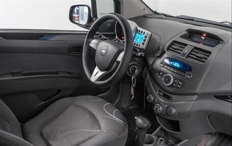 Chevrolet Spark III, 2013 год, 699 000 рублей, 9 фотография